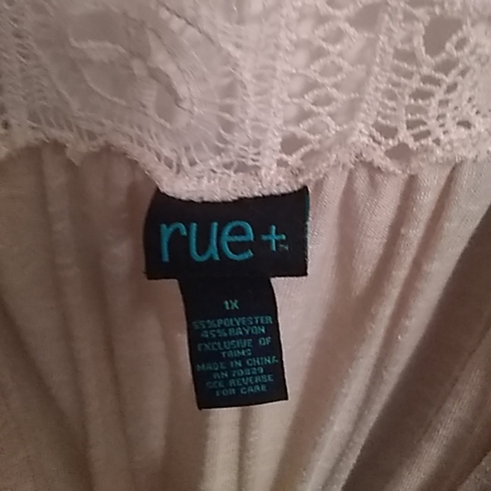 Tan short sleeve crocheted back long cardigan